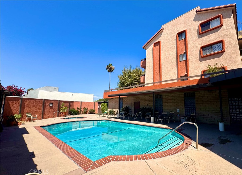 5001 E Atherton Street 402