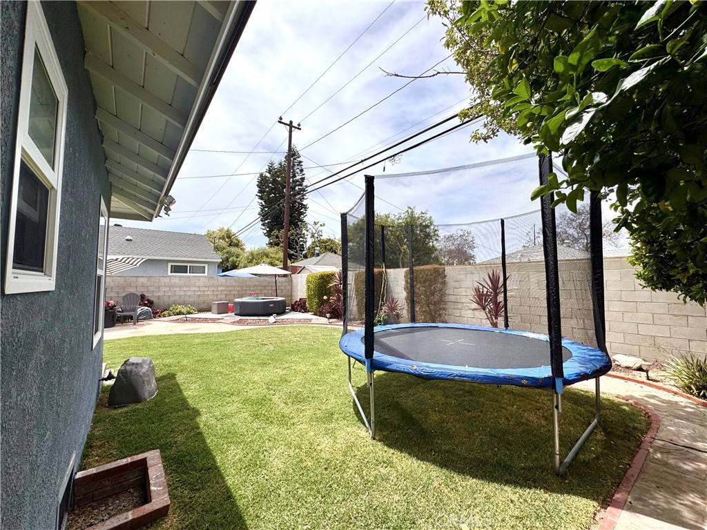 2257 N Bellflower Boulevard