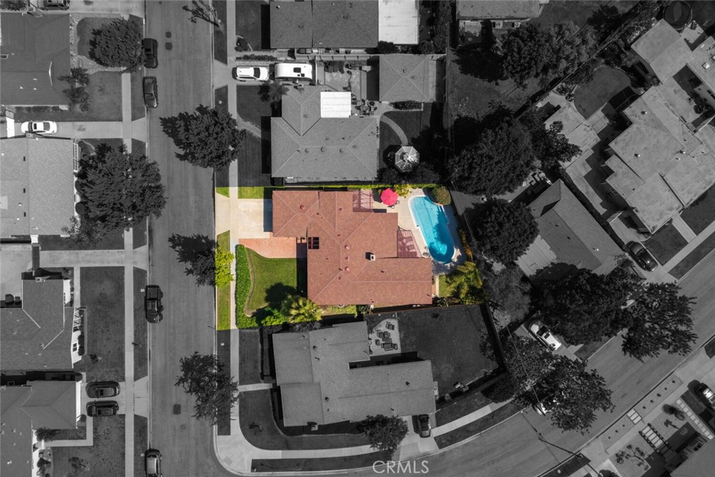 6064 E Oakbrook Street