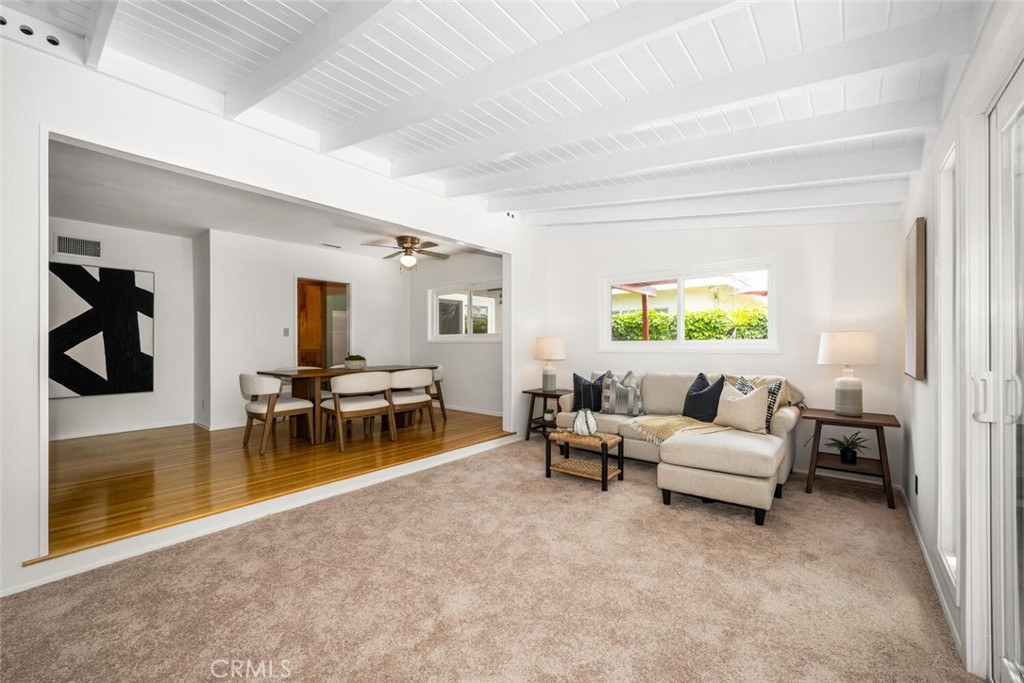 6064 E Oakbrook Street