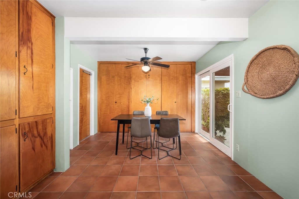 6064 E Oakbrook Street