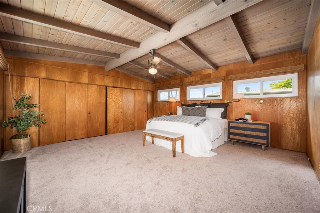 6064 E Oakbrook Street