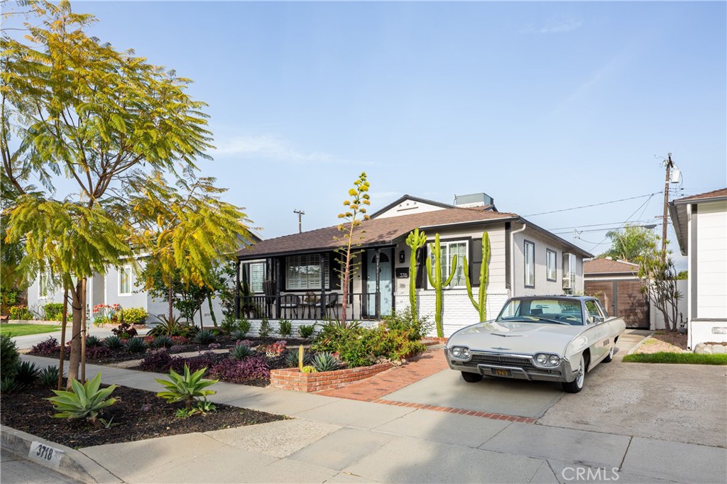 3718 Fanwood Avenue