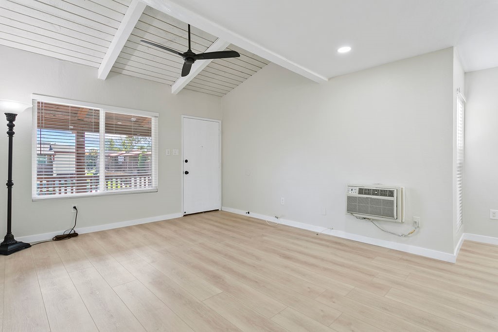 1030 W MacArthur Boulevard 132