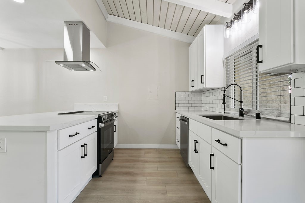 1030 W MacArthur Boulevard 132