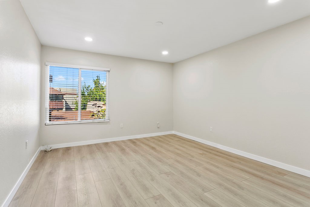 1030 W MacArthur Boulevard 132