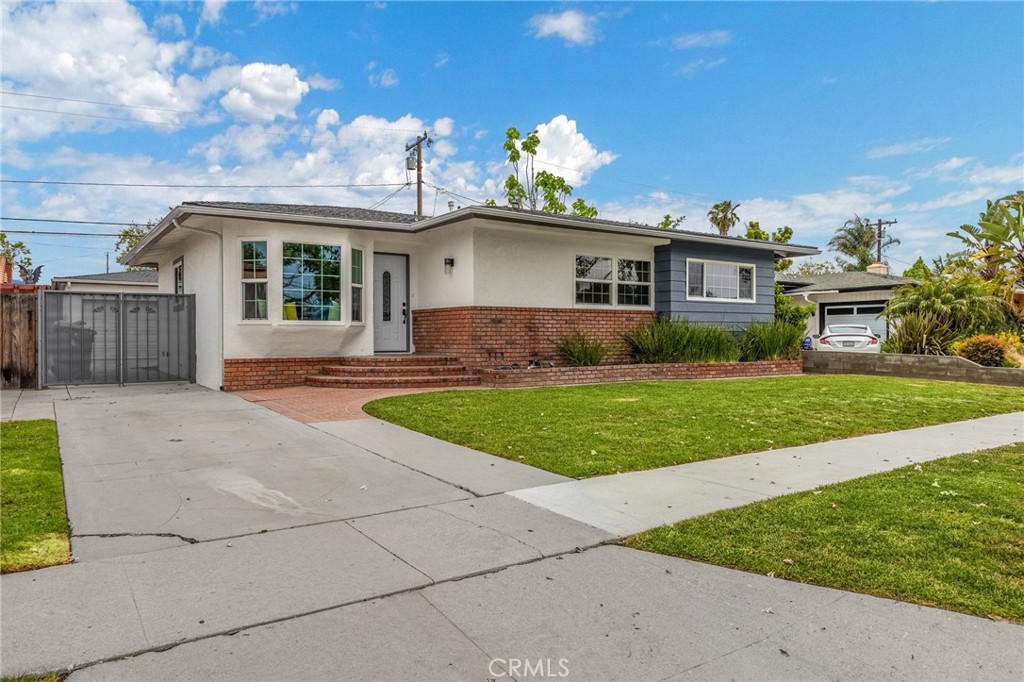 2906 Monogram Avenue