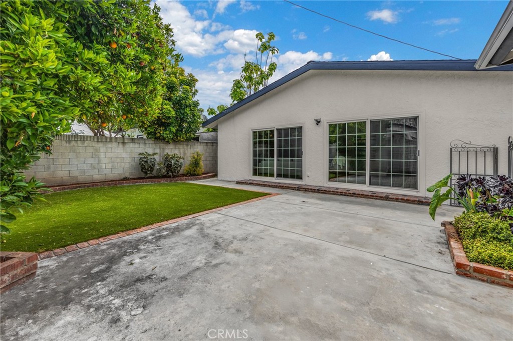 2906 Monogram Avenue