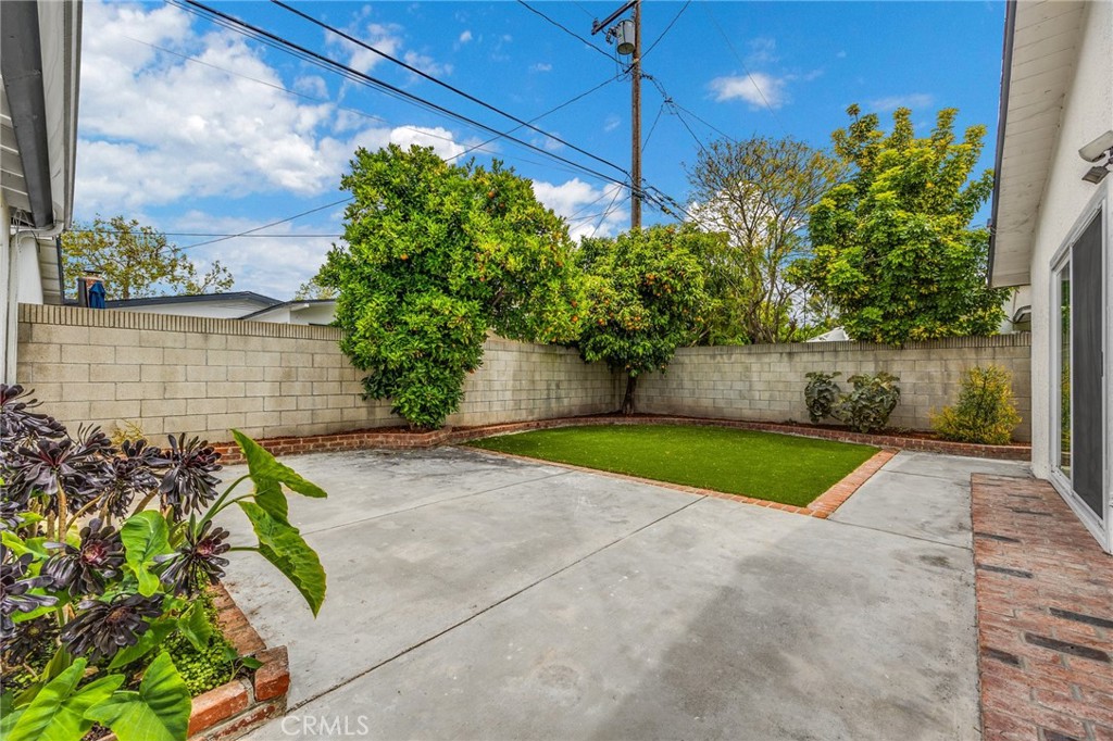 2906 Monogram Avenue