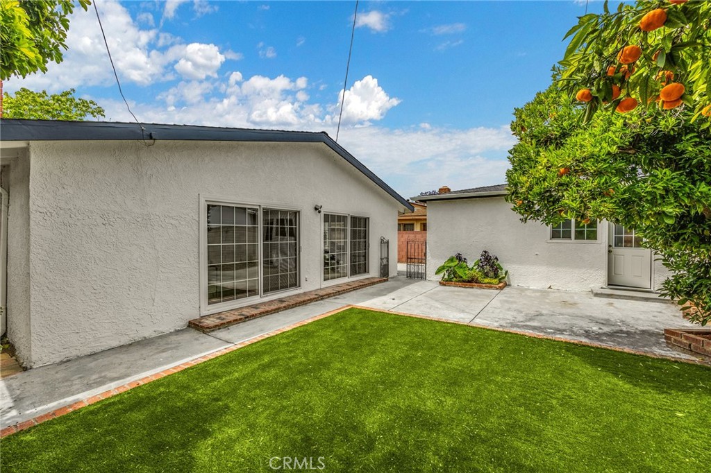 2906 Monogram Avenue