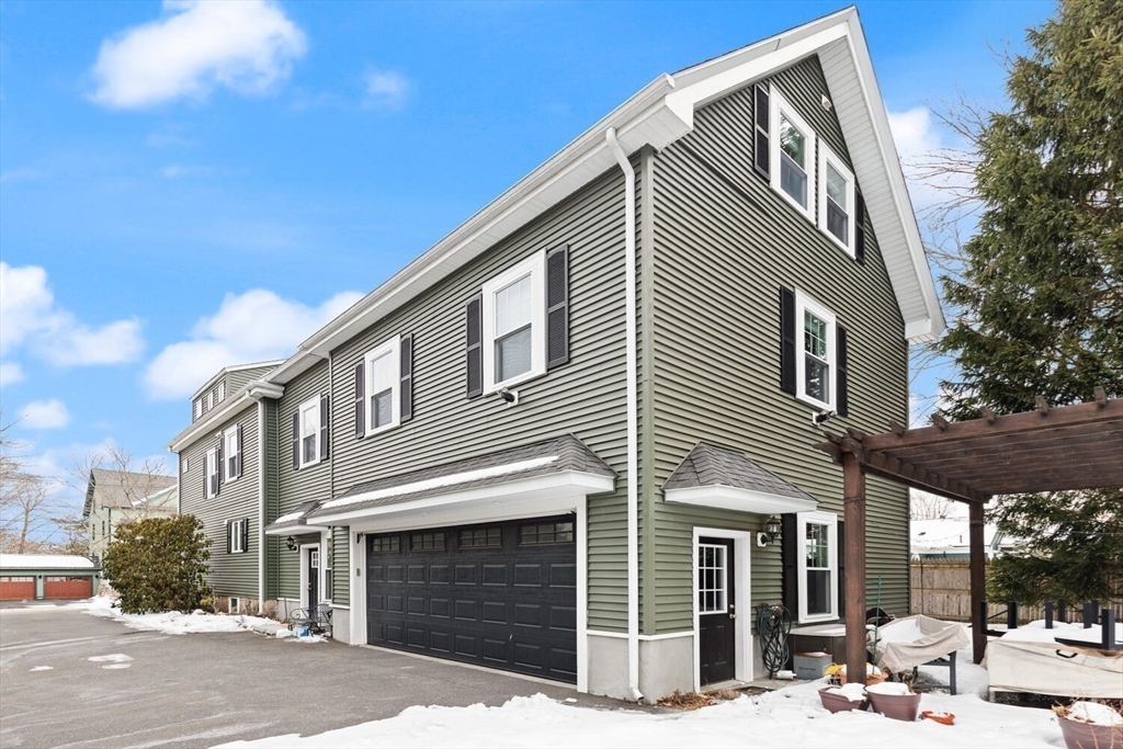 74 West Pine Street
