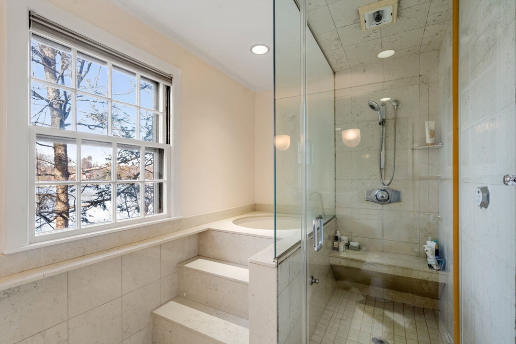 469 Walnut St