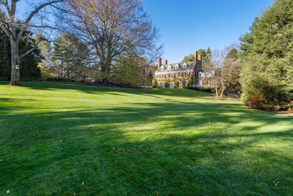 71 Sears Rd