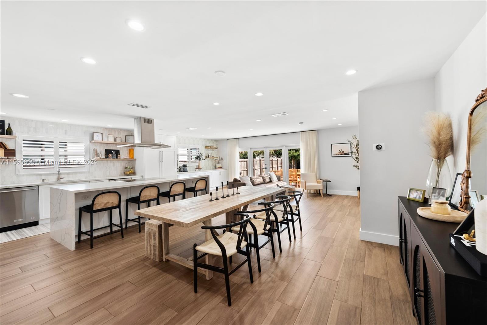 2653 SW 25th Ter