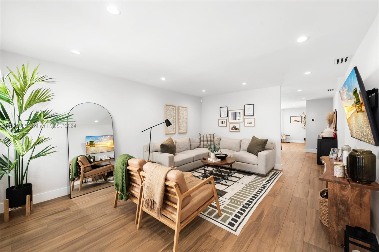 2653 SW 25th Ter