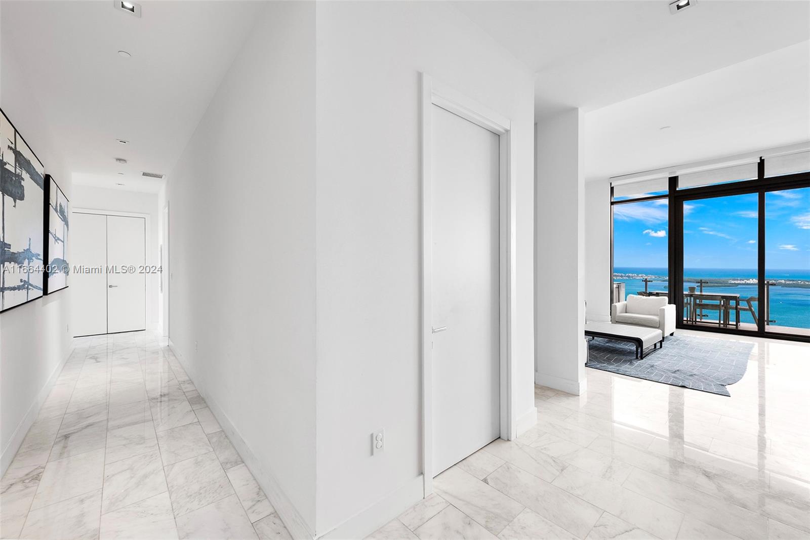 1451 Brickell Ave # 5201