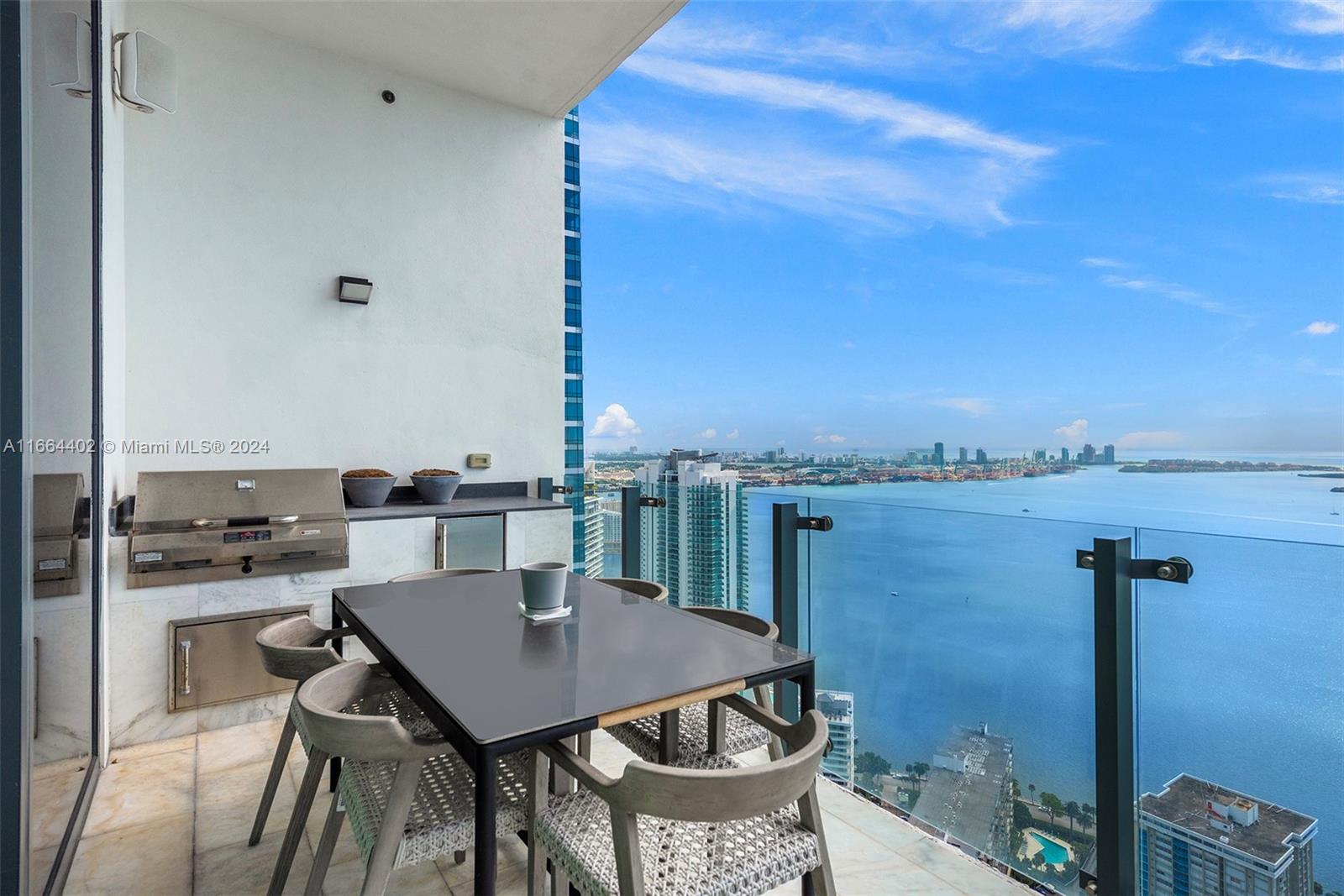 1451 Brickell Ave # 5201