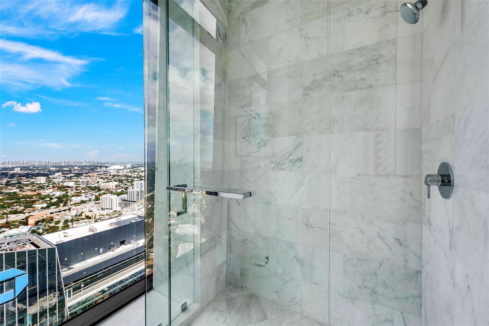 1451 Brickell Ave # 5201