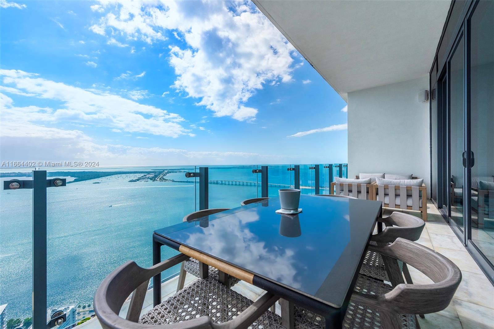 1451 Brickell Ave # 5201