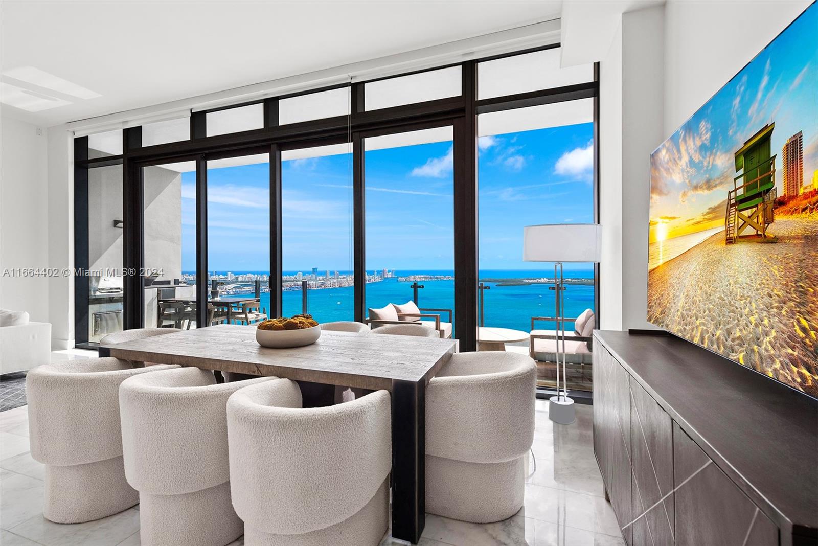 1451 Brickell Ave # 5201