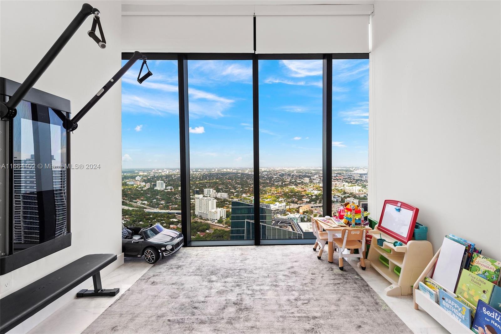 1451 Brickell Ave # 5201