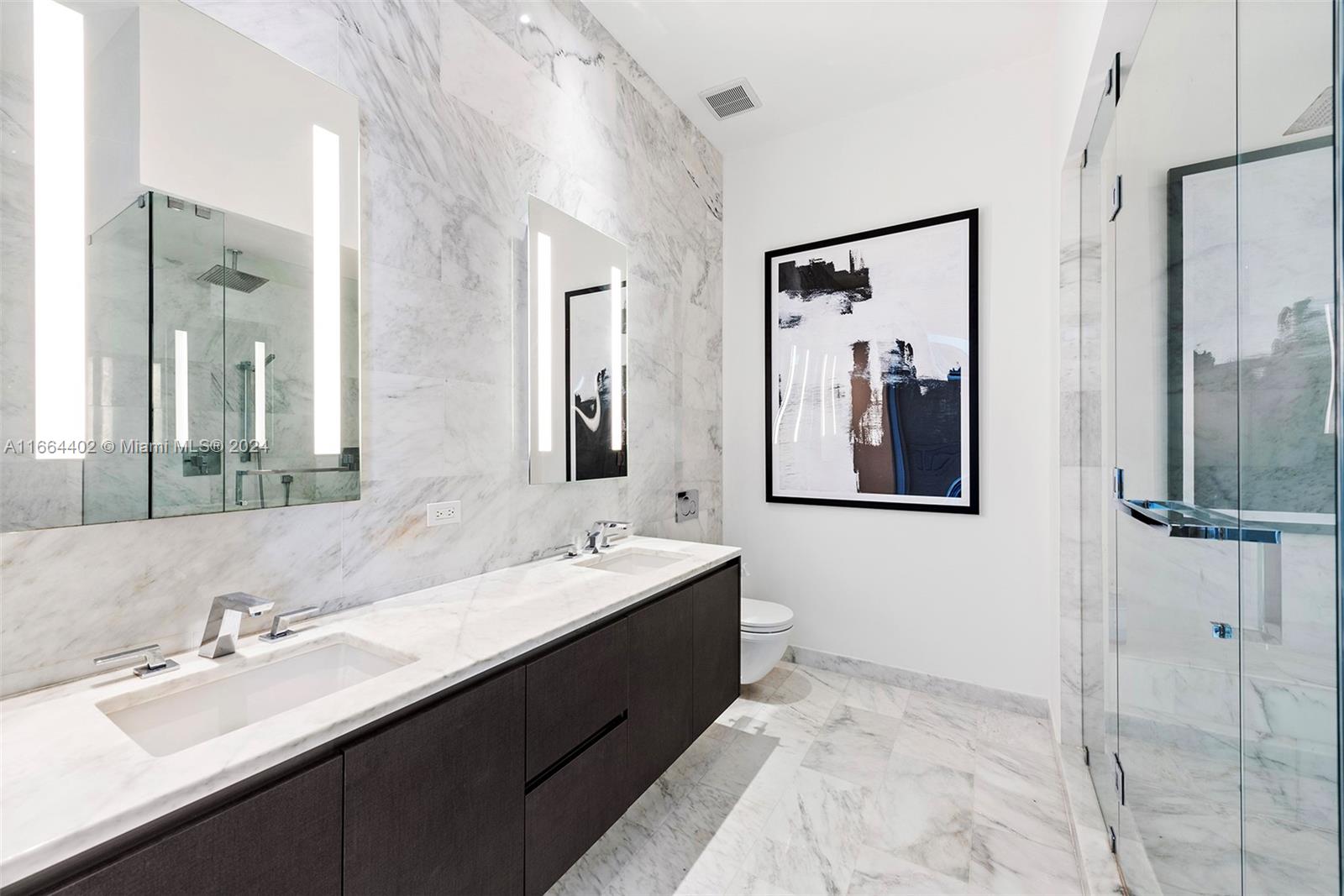 1451 Brickell Ave # 5201