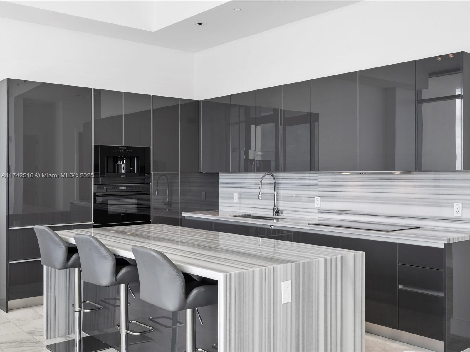 1451 Brickell Ave # 5101