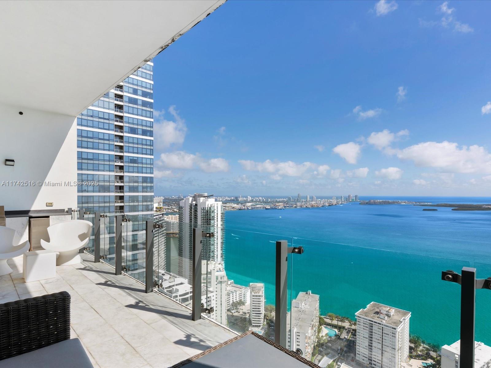 1451 Brickell Ave # 5101