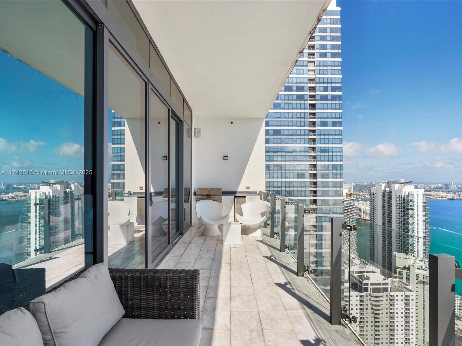1451 Brickell Ave # 5101