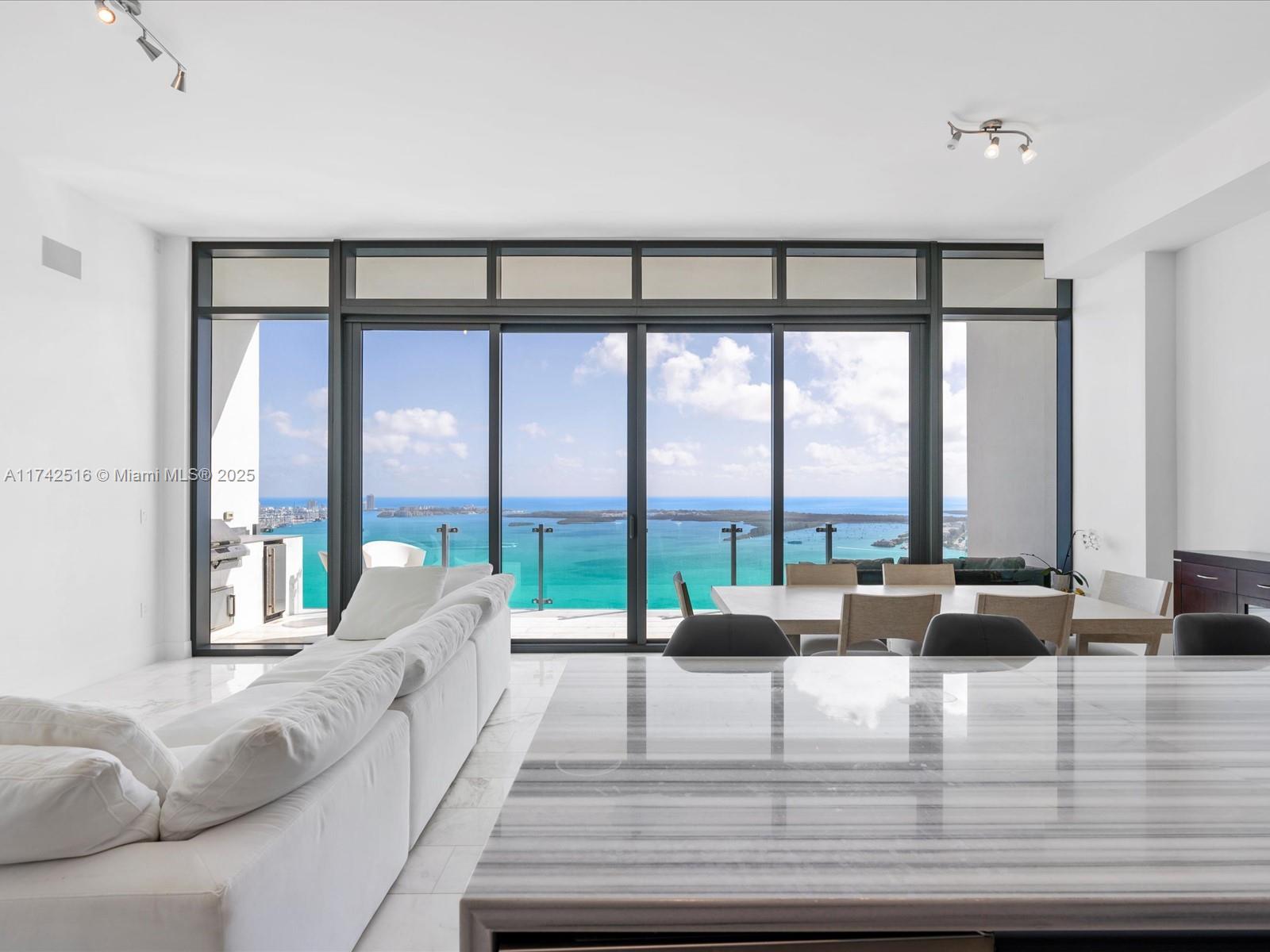 1451 Brickell Ave # 5101
