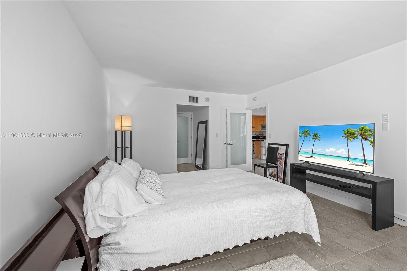2301 Collins Ave # 1501, Miami Beach Unit: 1501