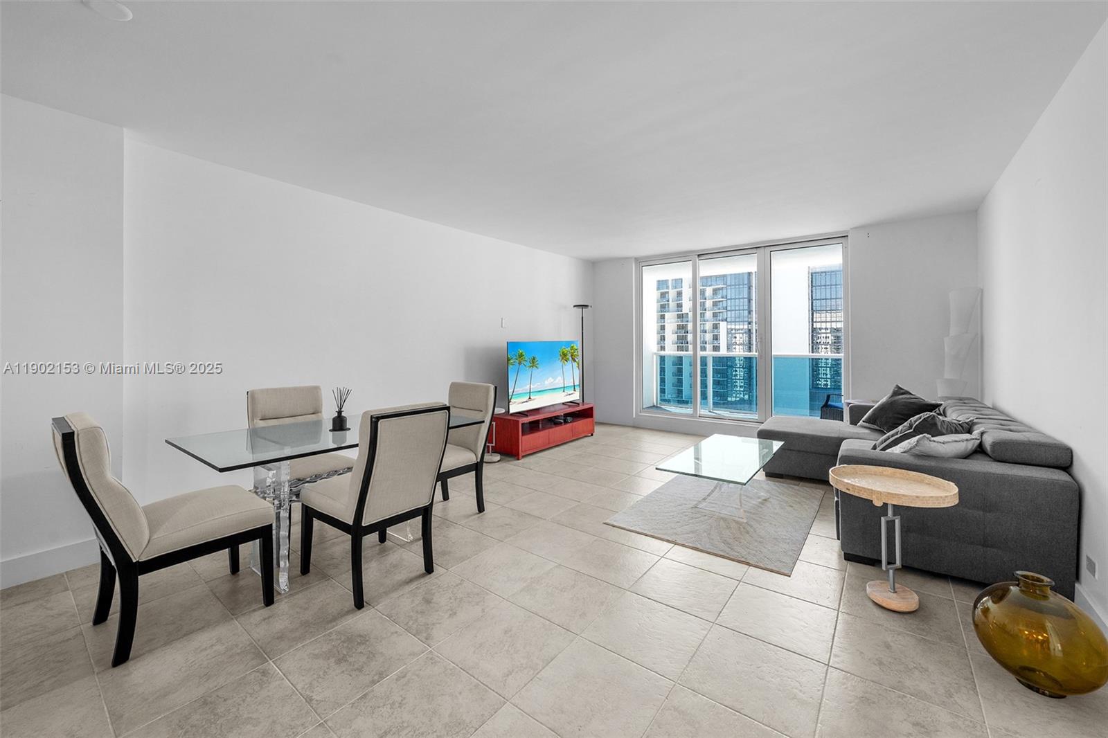 2301 Collins Ave # 1501, Miami Beach Unit: 1501
