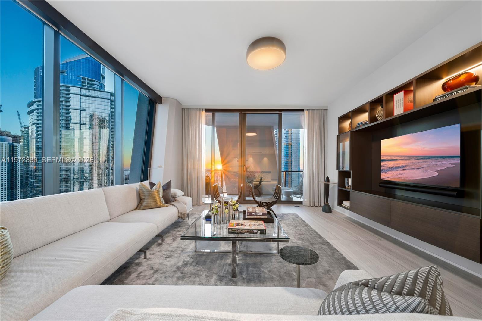 1000 Biscayne Blvd # 3201