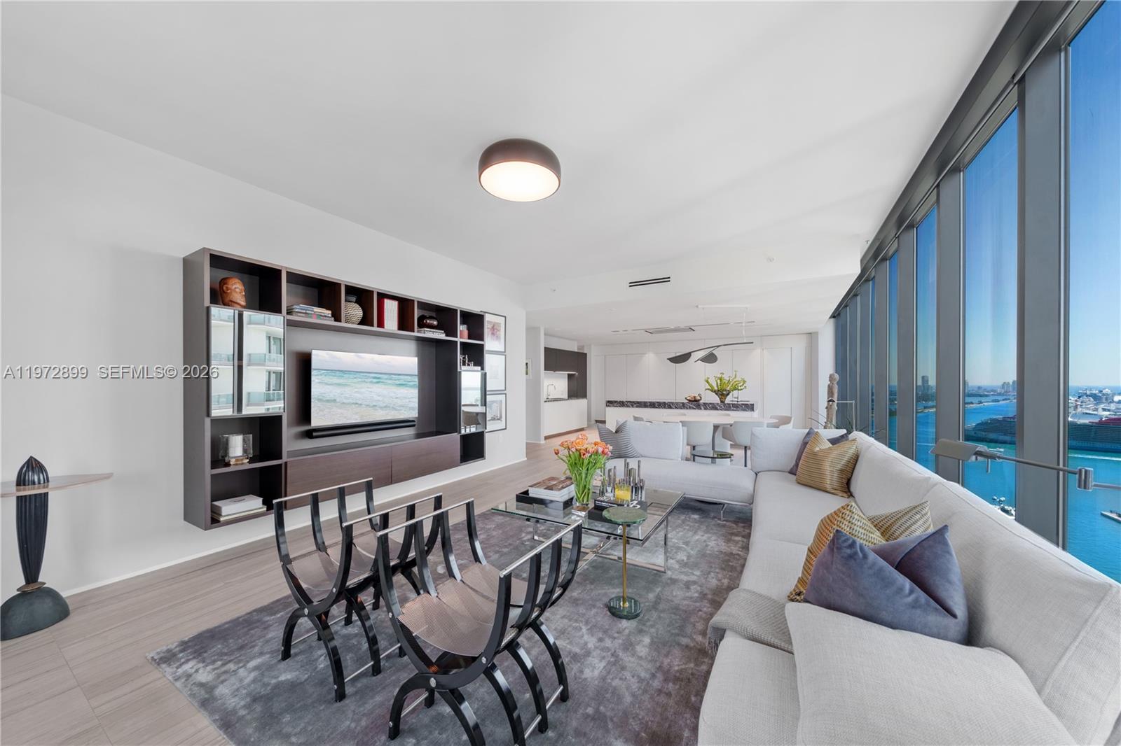 1000 Biscayne Blvd # 3201