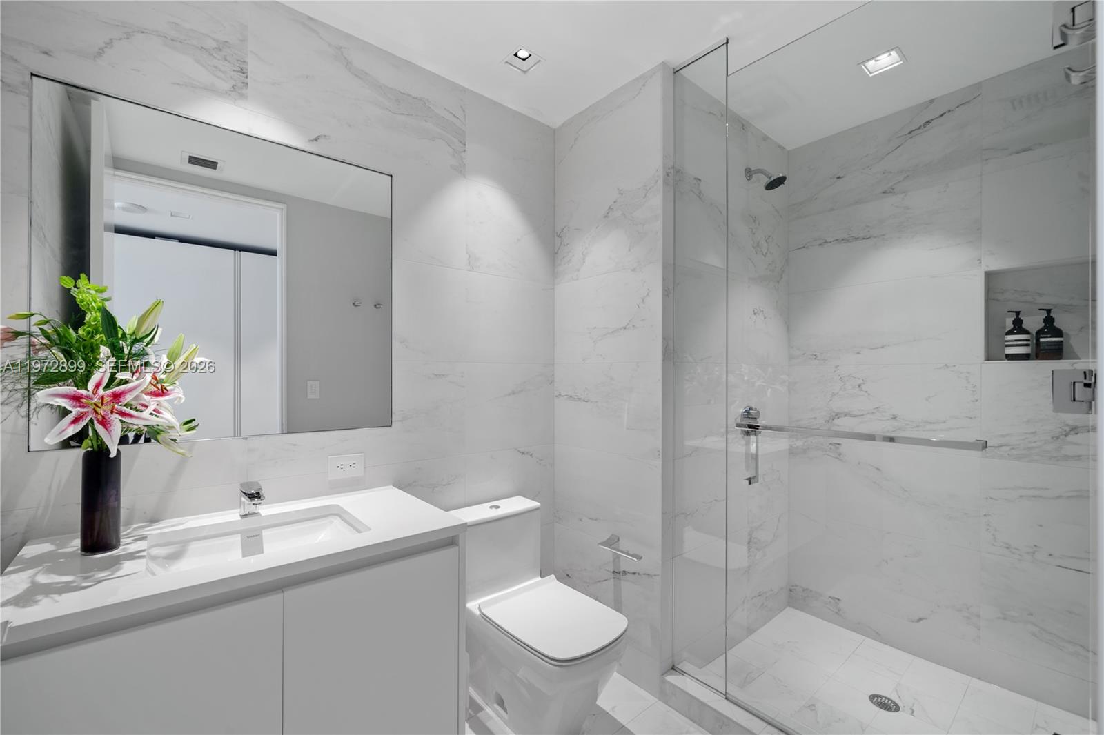 1000 Biscayne Blvd # 3201