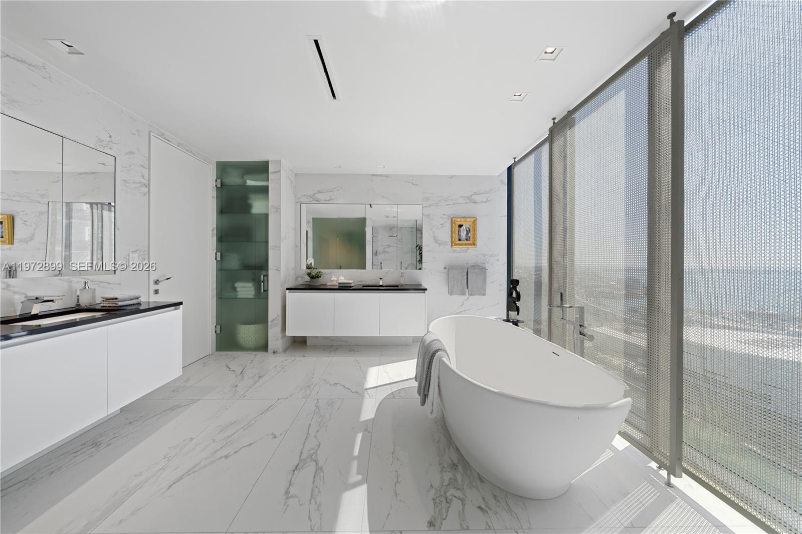 1000 Biscayne Blvd # 3201