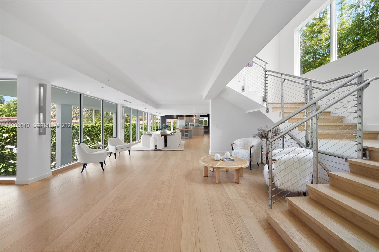 215 Palm Ave