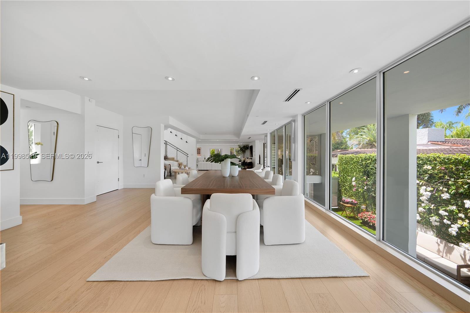 215 Palm Ave