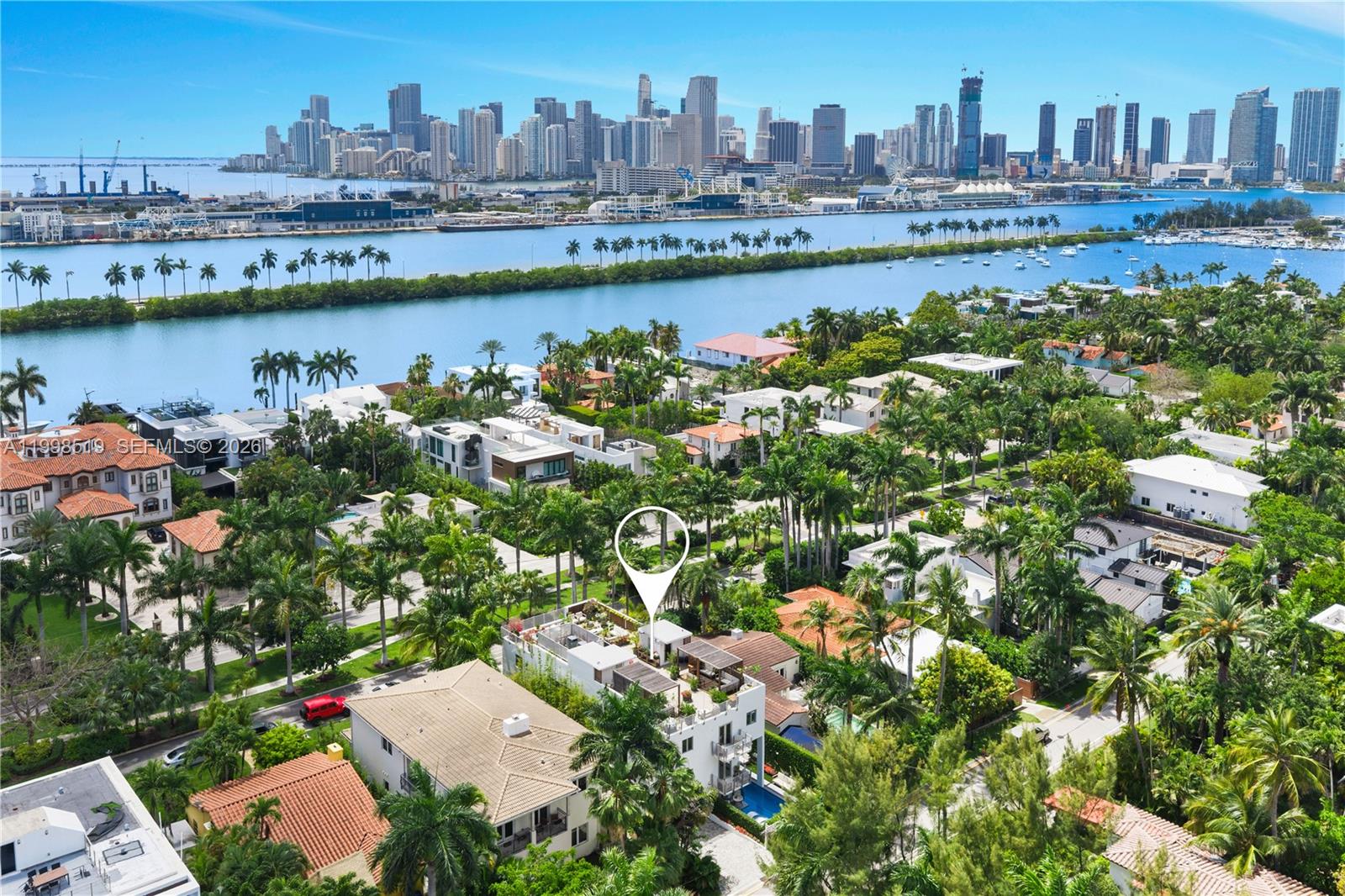 215 Palm Ave
