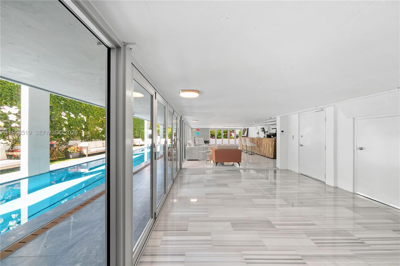 215 Palm Ave