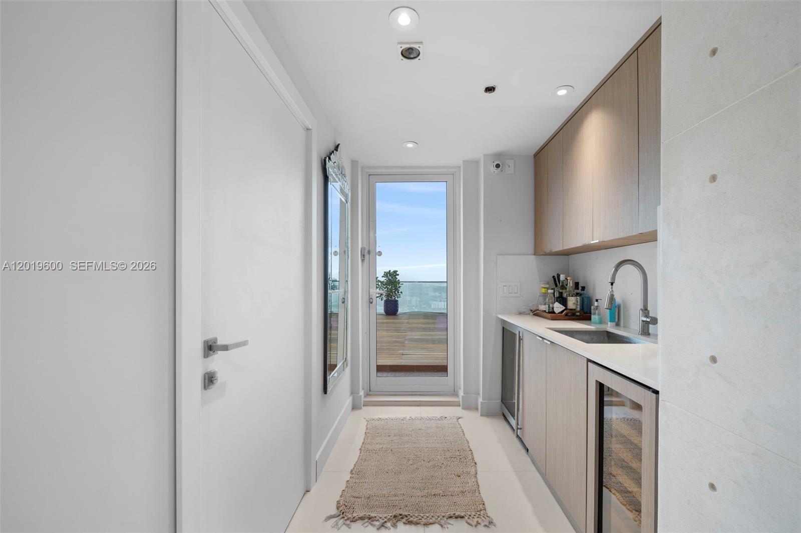 1040 Biscayne Blvd # 4607