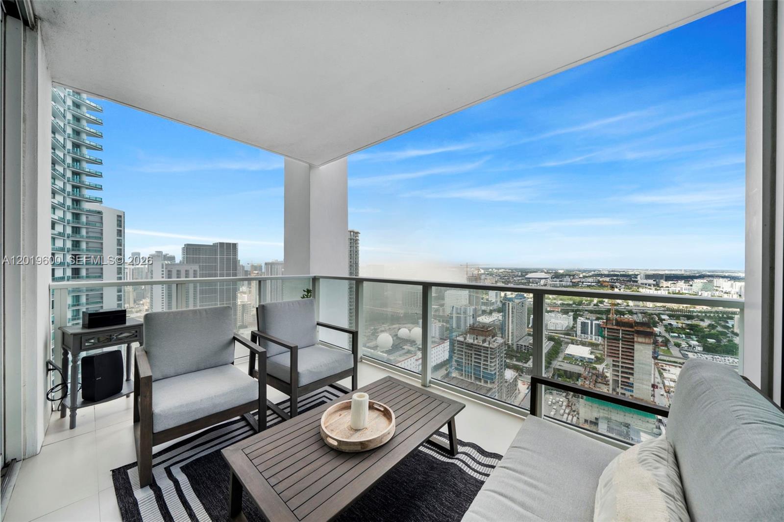 1040 Biscayne Blvd # 4607