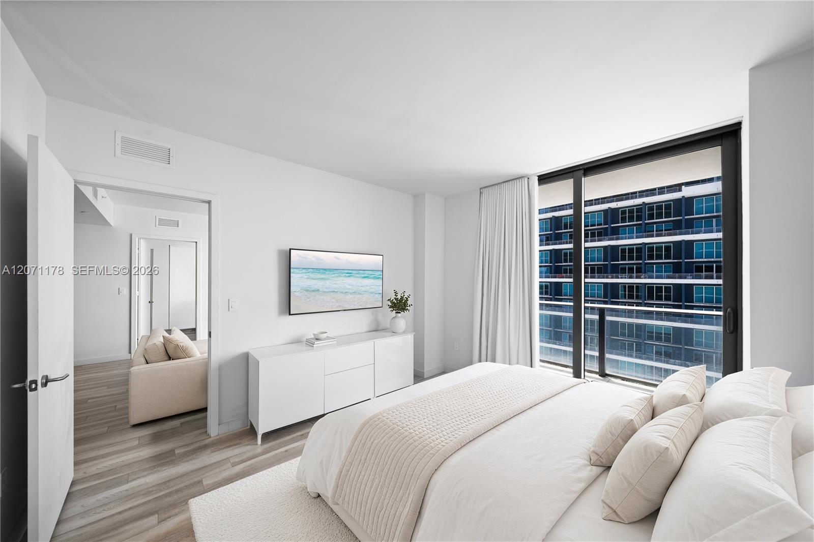 1300 S Miami Ave Unit: 3709
