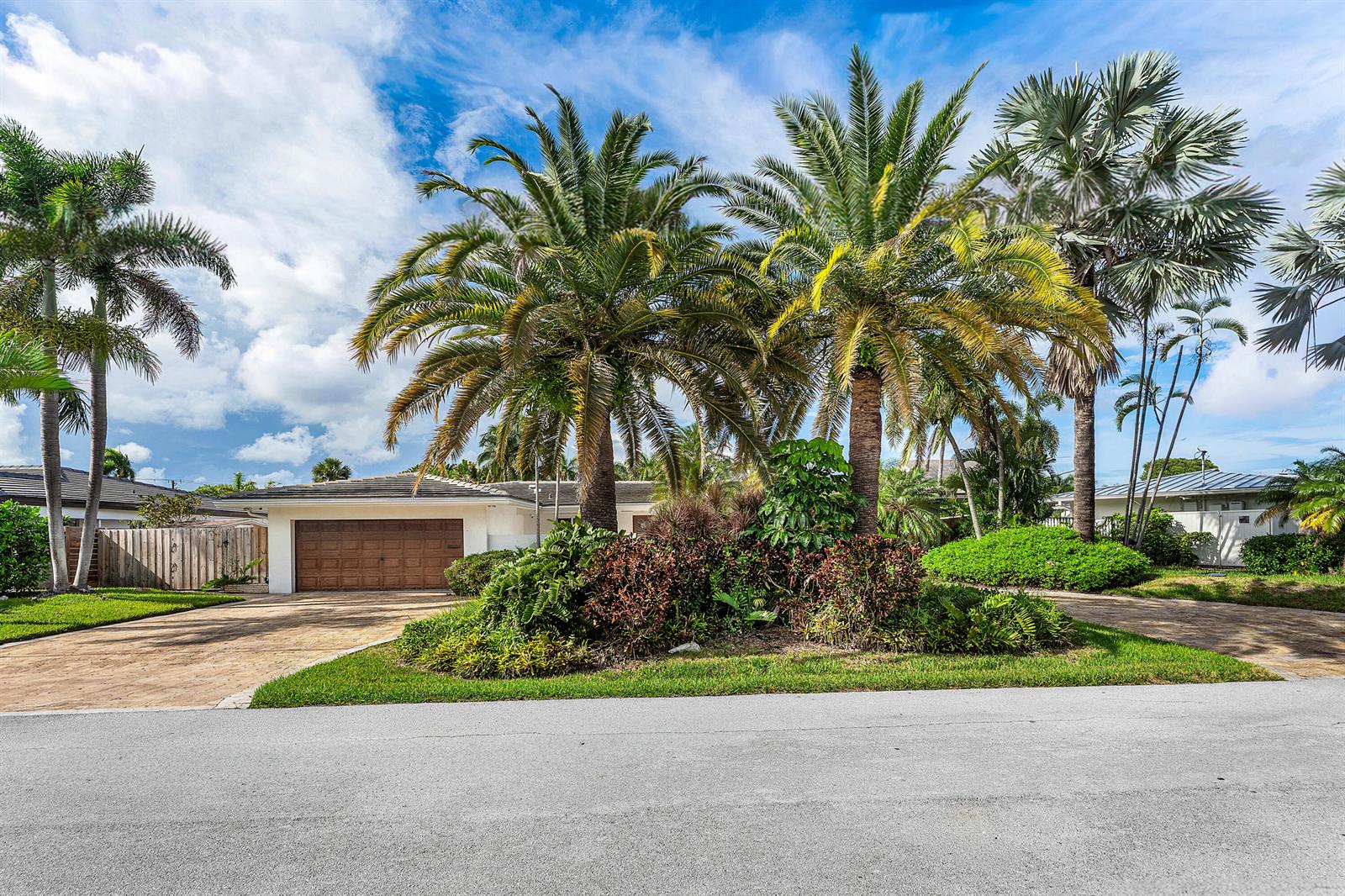 2813 NE 29TH Street