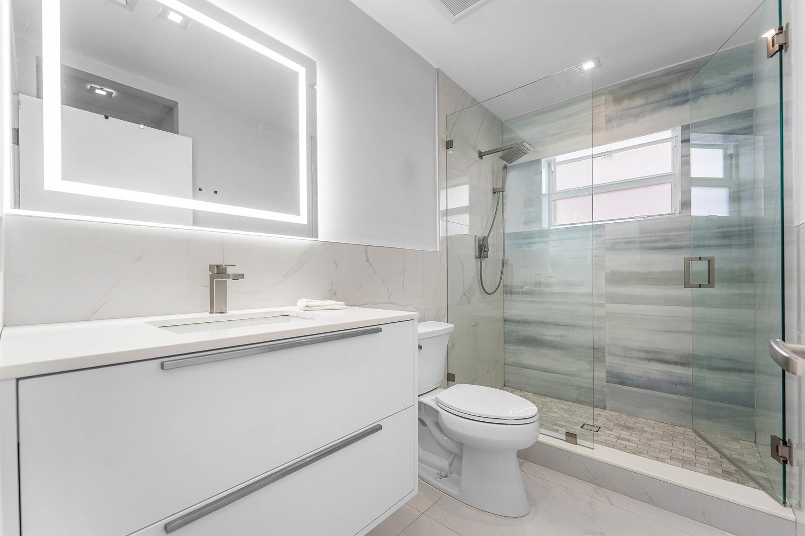 2813 NE 29TH Street