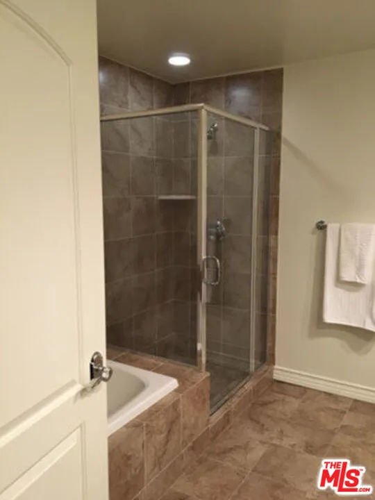 1726 S Bentley Ave Unit 201