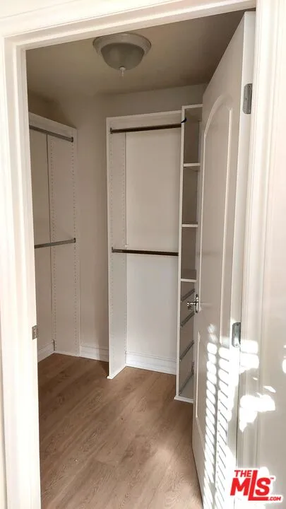 1726 S Bentley Ave Unit 201