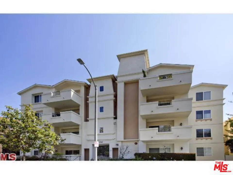 1726 S Bentley Ave Unit 201