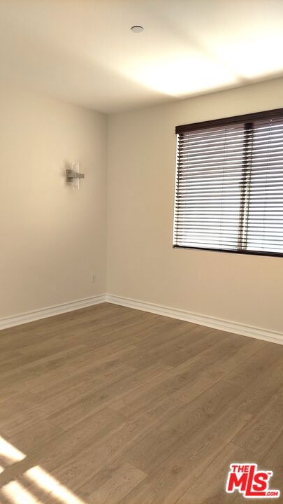 1726 S Bentley Avenue 201