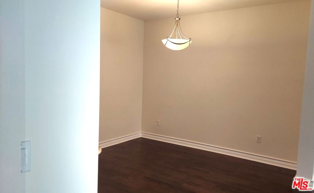 1726 S Bentley Avenue 201